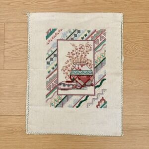 Vintage Golden Bee Needlepoint Southwestern Pottery Floral Completed Canvas